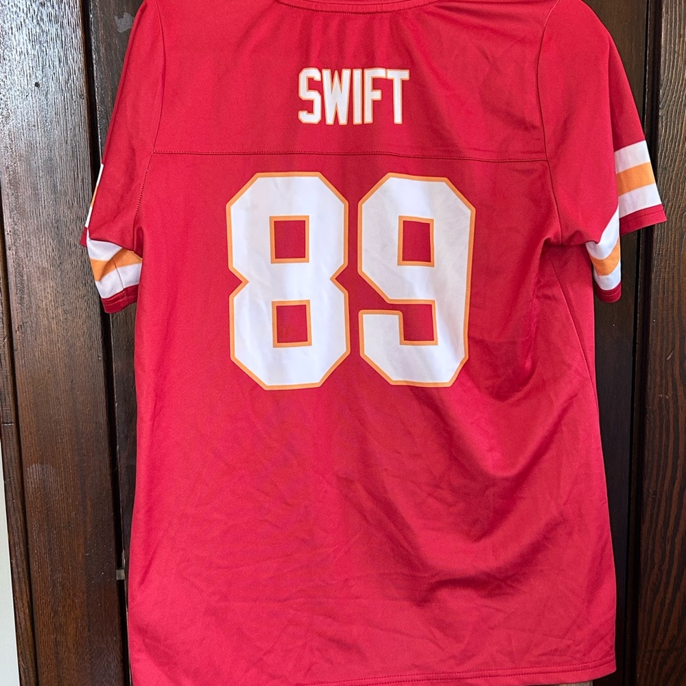 Go Sports! Taylor Swift inspired Red Chiefs 89 Jersey, size L